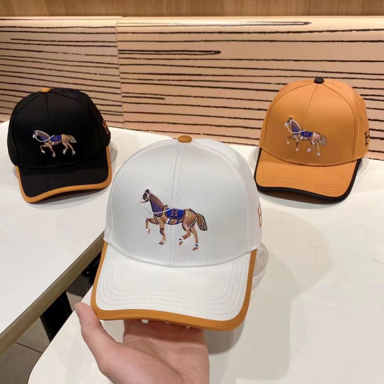 HERMES Horse Logo Cap